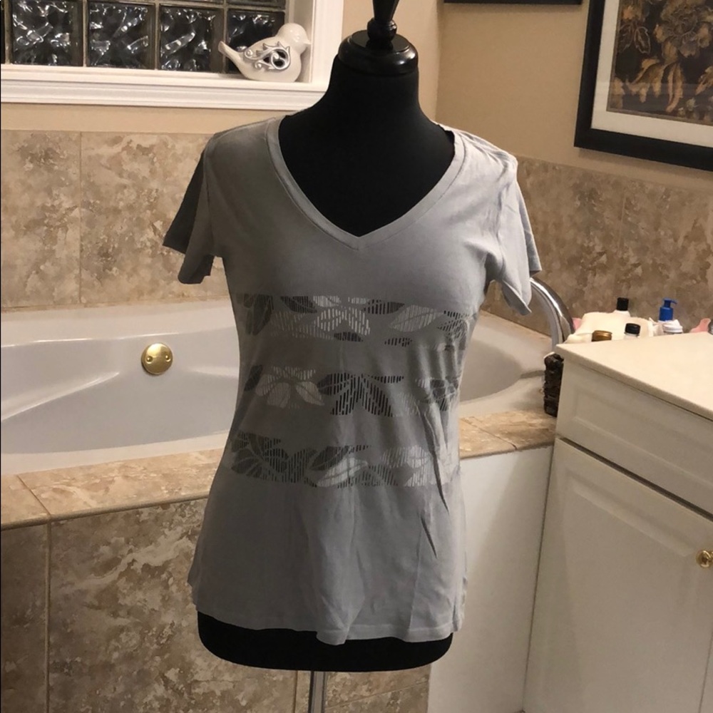 Columbia T-shirt